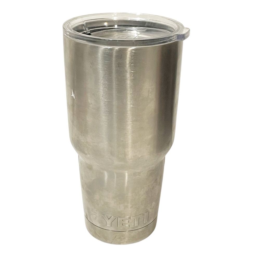 YETI Rambler 30 oz Tumbler Silver Stainless‎ Travel Water